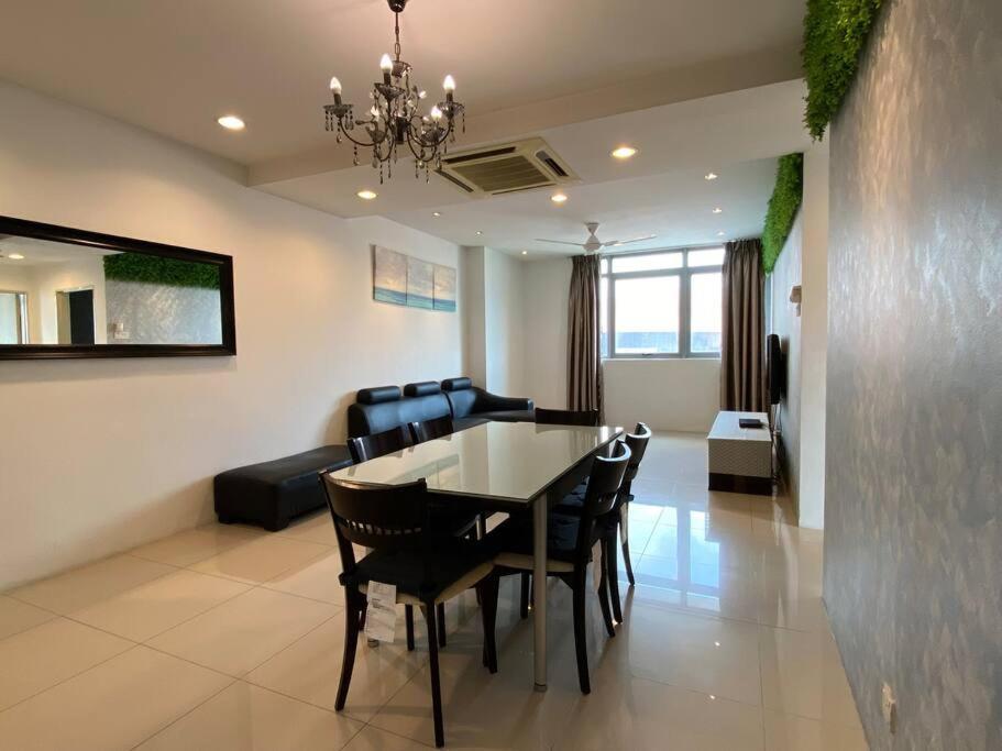 Spacious 3R,2R,Studio 5Min Walk To Time Square,Lalaport, Pool,Gym,Wifi Lägenhet Kuala Lumpur Exteriör bild