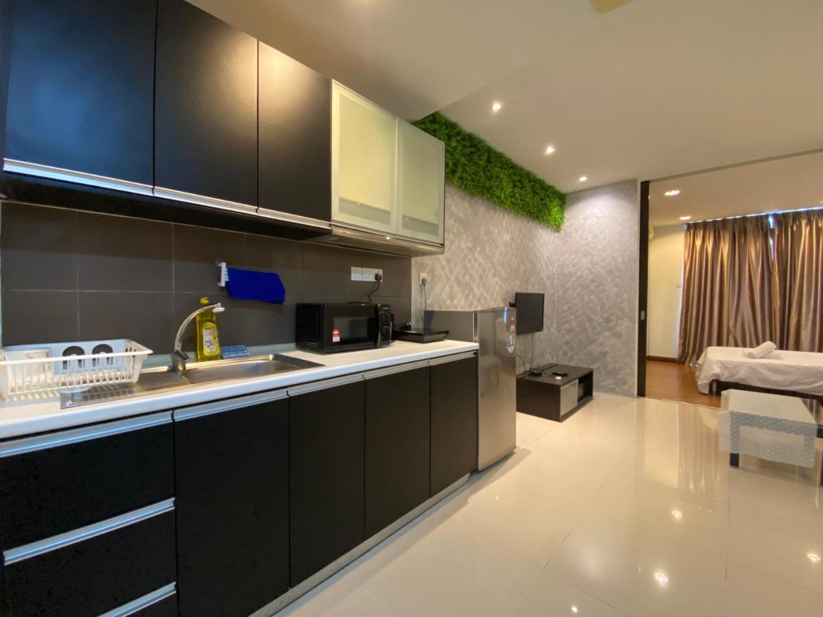 Spacious 3R,2R,Studio 5Min Walk To Time Square,Lalaport, Pool,Gym,Wifi Lägenhet Kuala Lumpur Exteriör bild
