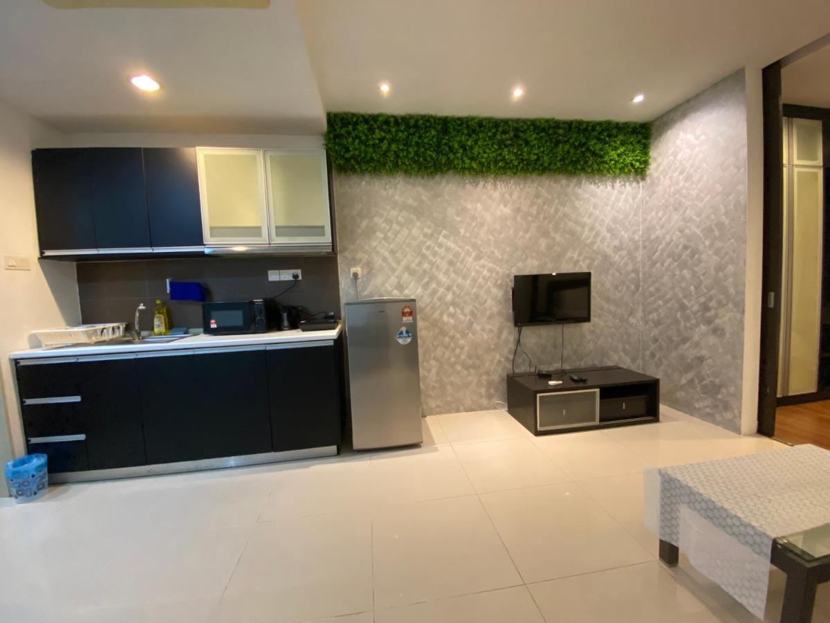 Spacious 3R,2R,Studio 5Min Walk To Time Square,Lalaport, Pool,Gym,Wifi Lägenhet Kuala Lumpur Exteriör bild