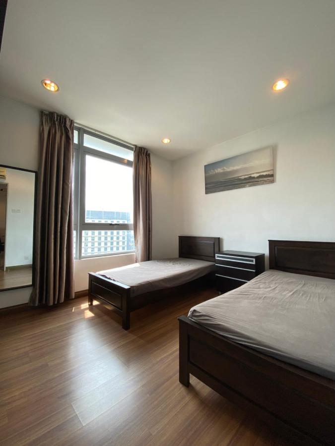 Spacious 3R,2R,Studio 5Min Walk To Time Square,Lalaport, Pool,Gym,Wifi Lägenhet Kuala Lumpur Exteriör bild
